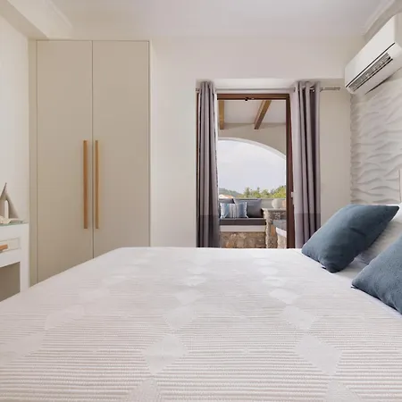 Logas Hill Villa Peroulades (Corfu)