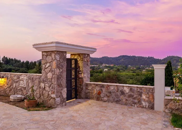 Logas Hill * Peroulades (Corfu)