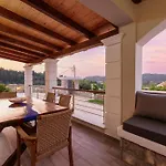 Vilă Logas Hill *