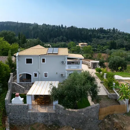 Logas Hill - Situated Close To Sunset Logas Beach- Peroulades Villa *