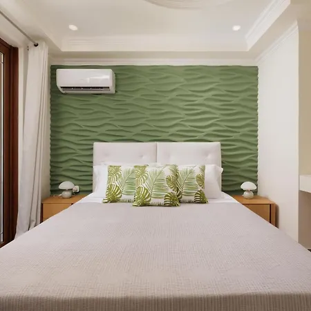 Logas Hill Villa *