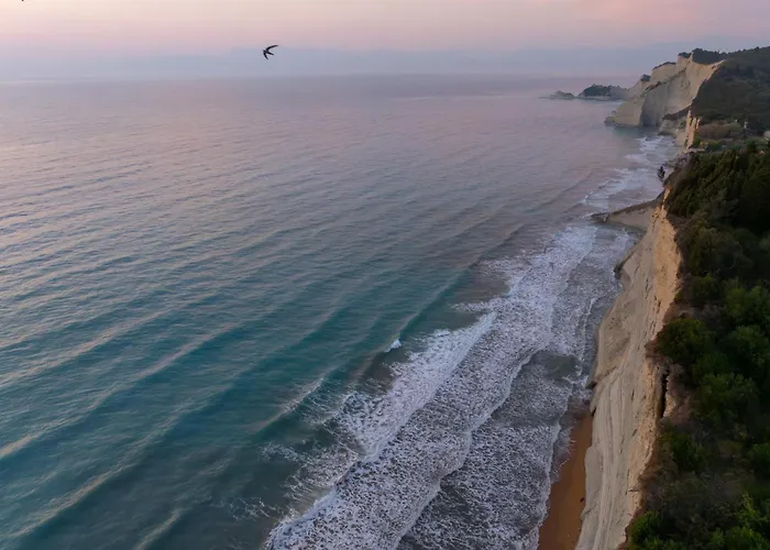 Logas Hill 佩罗德斯