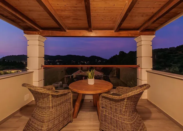 Villa Logas Hill